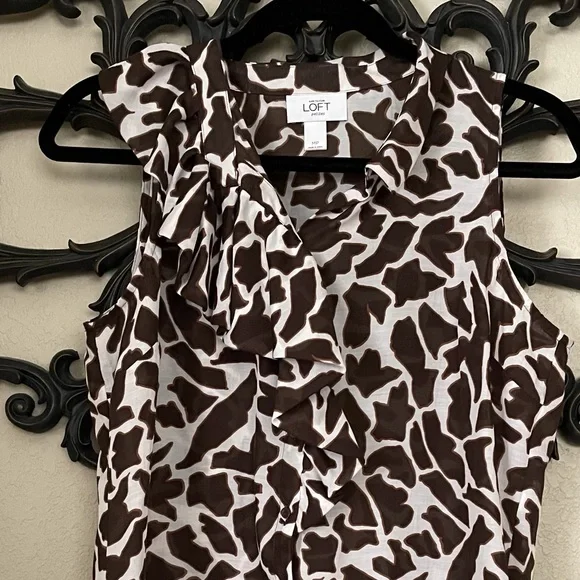 Ann Taylor Loft Top Sleeveless Giraffe Print Size Petite MP - Picture 4 of 12